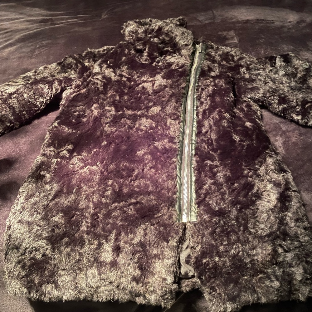 Sak’s Fifth Ave Black Faux Fur L